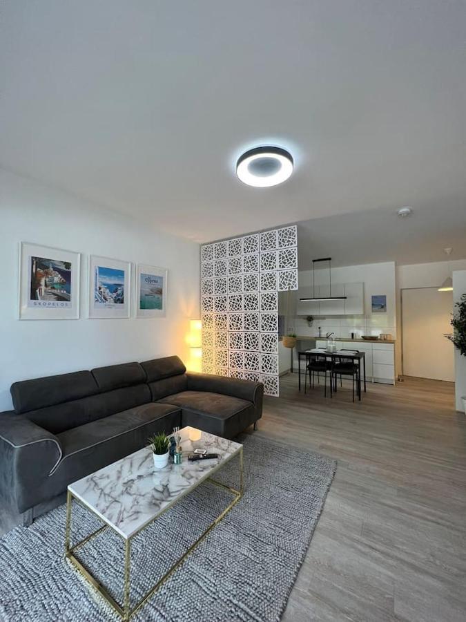 Luxurioeses Apartment,Neubau, 4 Personen, Parkplatz, Griechischer Stil Bochum Exterior foto