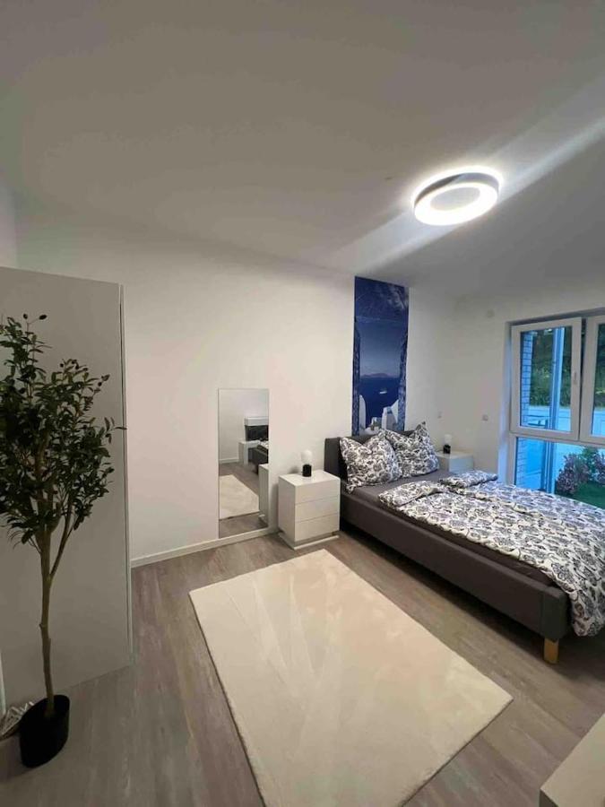 Luxurioeses Apartment,Neubau, 4 Personen, Parkplatz, Griechischer Stil Bochum Exterior foto