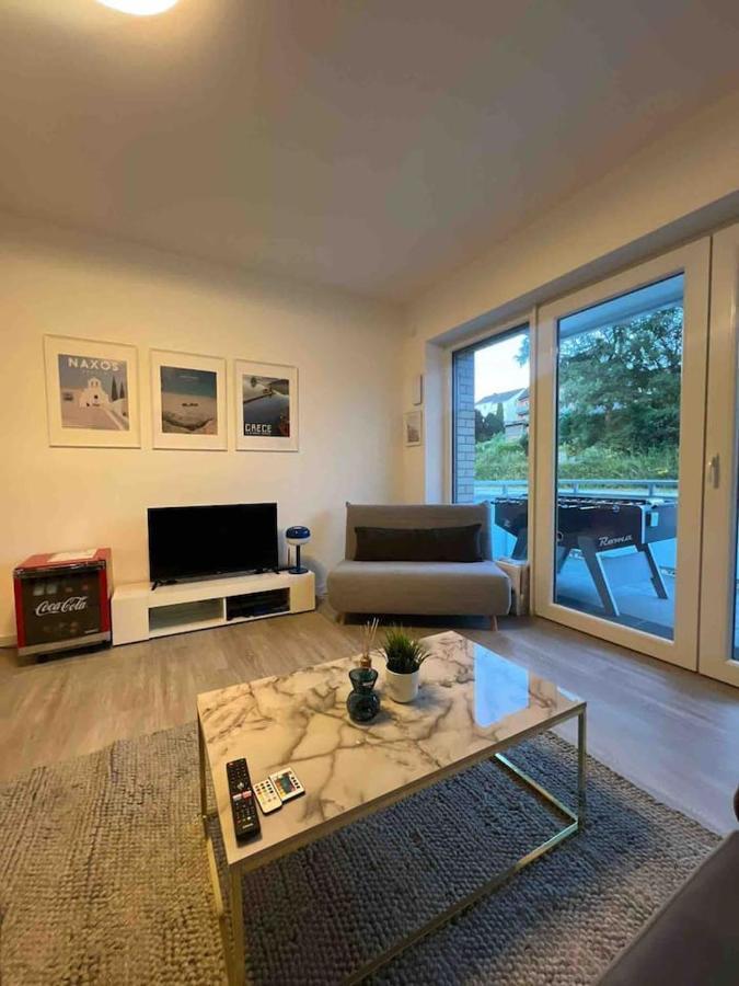 Luxurioeses Apartment,Neubau, 4 Personen, Parkplatz, Griechischer Stil Bochum Exterior foto